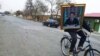 Новые портреты президента для бюджетников, похоже, влетит в копеечку