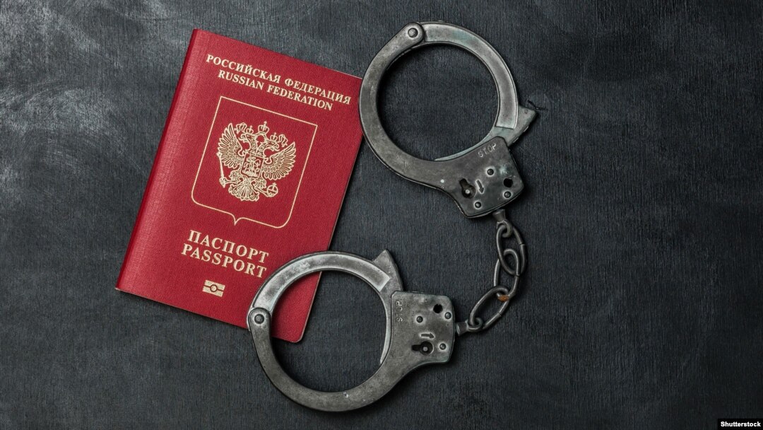 Одне з найповажніших періодичних видань Великої Британії The Times публікує матеріал «Москва пропонує паспорти мільйону осіб у східній Україні»
