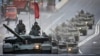 Российские танки T-90M на репетиции парада в Москве